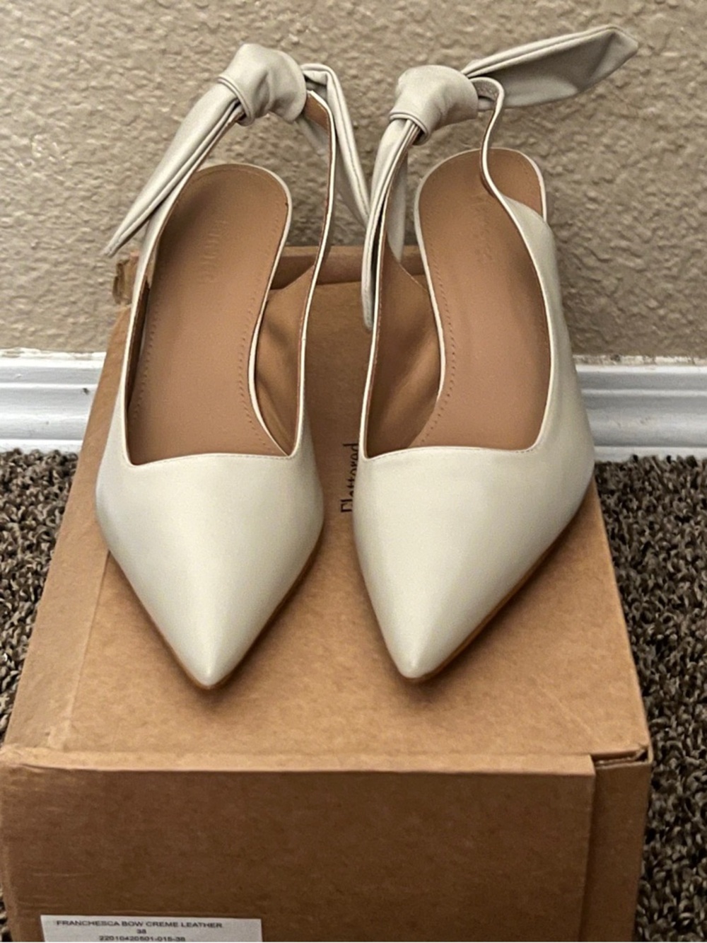Flattered Women’s Franchesca Bow Leather Creme Heels Size-8